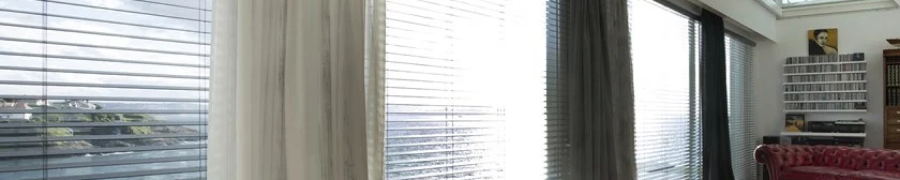 Bandalux Wood Venetian Shades Banner